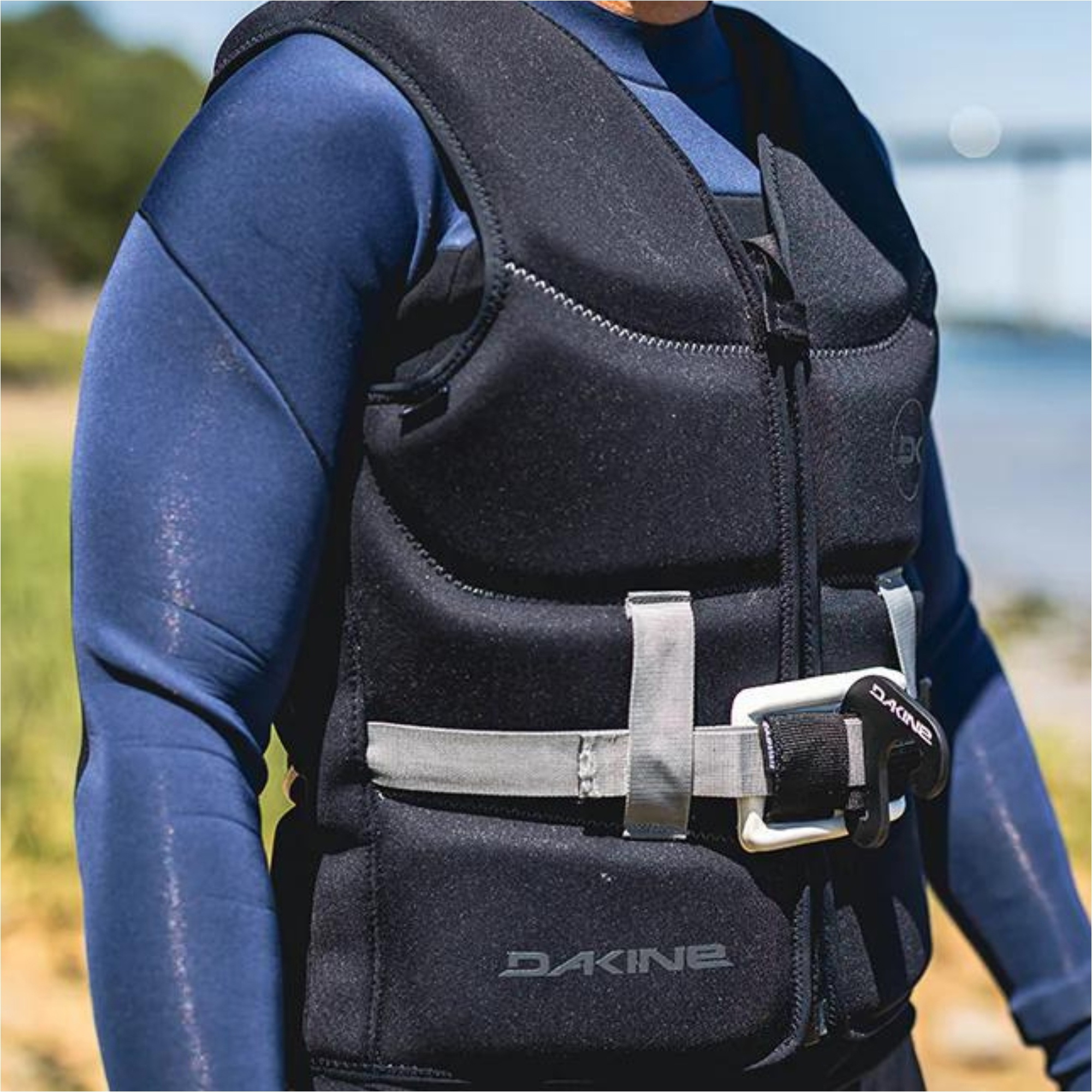 2025 Dakine Shock Wing Vest D3AVESHKBLA - Black